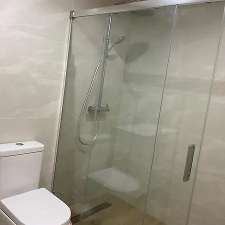 Centrico Y Practico Piso Con Entrada Independiente Fuengirola