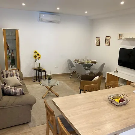 Centrico Y Practico Piso Con Entrada Independiente Fuengirola