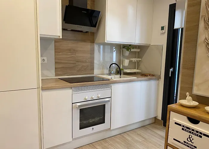 Centrico Y Practico Piso Con Entrada Independiente Lägenhet Fuengirola