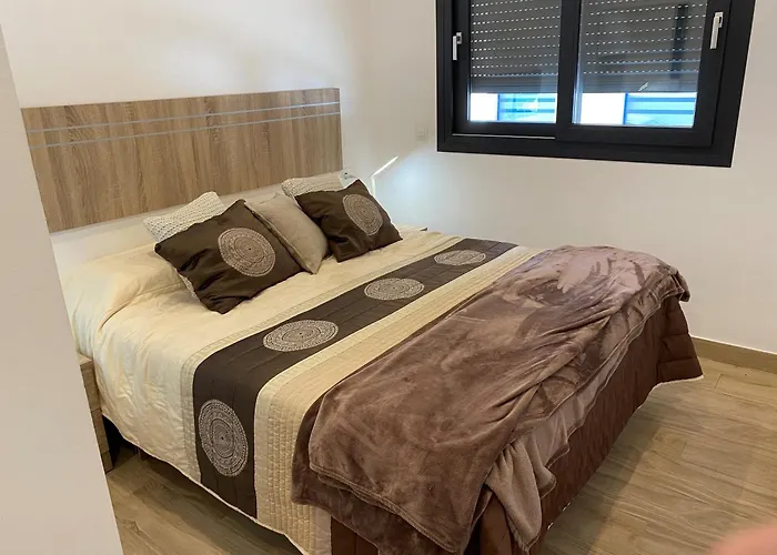 Centrico Y Practico Piso Con Entrada Independiente * Fuengirola