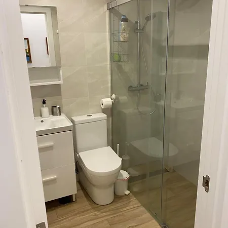 Centrico Y Practico Piso Con Entrada Independiente