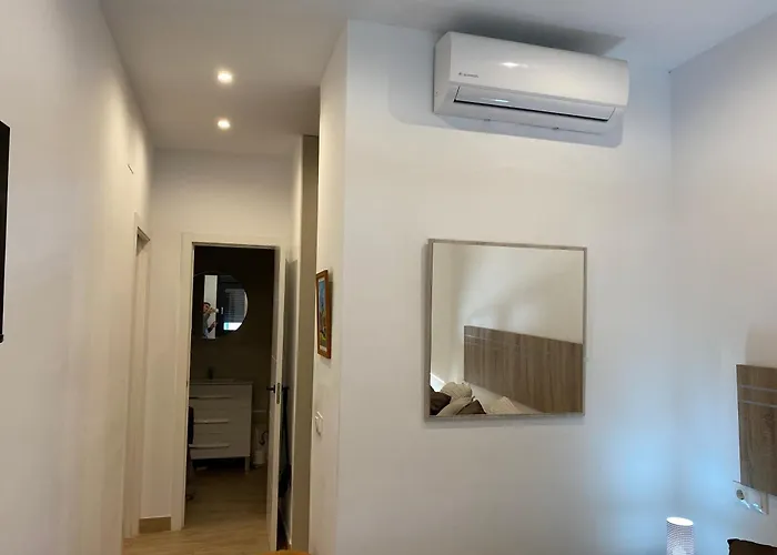 Apartamento Centrico Y Practico Piso Con Entrada Independiente *