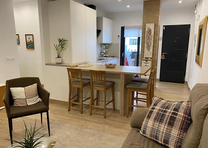 Centrico Y Practico Piso Con Entrada Independiente Apartamento Fuengirola