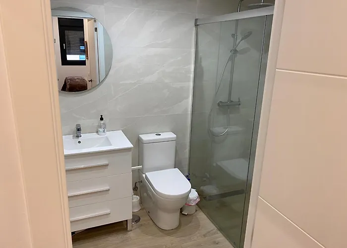 Centrico Y Practico Piso Con Entrada Independiente *