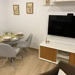 Centrico Y Practico Piso Con Entrada Independiente * Fuengirola